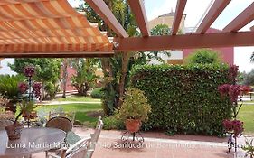 BAJO CON TERRAZA. PISCINA y JARDIN COMUNITARIO